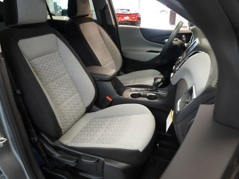 Used 2023 Chevrolet Equinox LS w/ LS Convenience Package FWD image 34