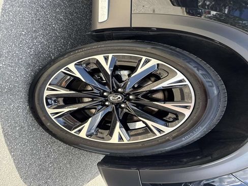 Certified 2024 MAZDA CX-90 Plug-In Hybrid w/ Premium Plus AWD/4WD image 14