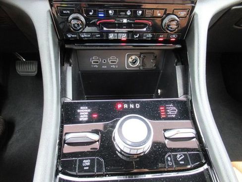 Used 2023 Jeep Grand Cherokee L Summit w/ Advanced Protech Group IV AWD/4WD image 25