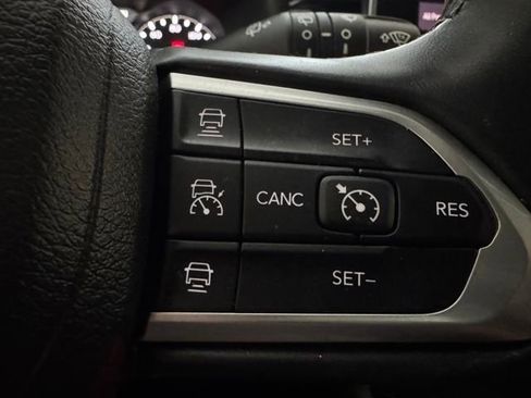 Used 2022 Jeep Compass Limited image 22