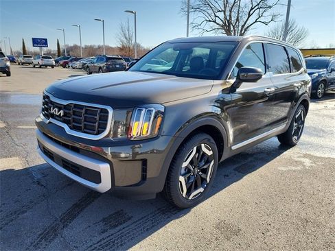 New 2025 Kia Telluride S image 8