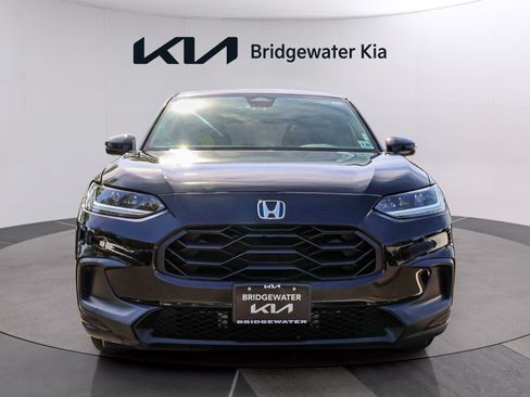 Used 2024 Honda HR-V Sport image 2