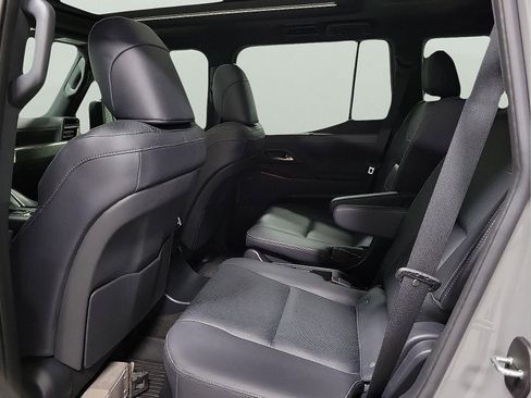 Used 2024 Lexus GX 550 w/ Accessory Package (2T) image 9