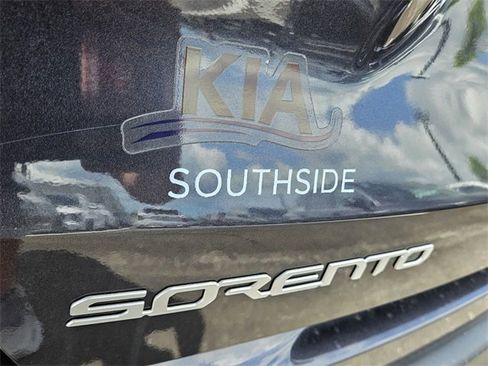 New 2025 Kia Sorento S w/ Panoramic Sunroof Package image 9
