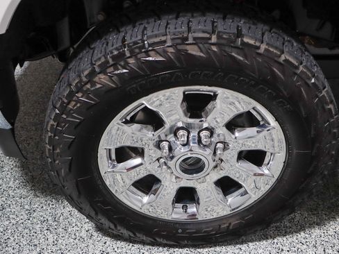 Used 2017 Ford F250 Lariat w/ Chrome Package AWD/4WD image 11