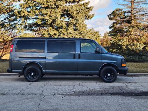 Used 2014 Chevrolet Express 1500 LS image 41