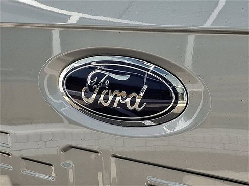 Certified 2022 Ford F150 XLT w/ Equipment Group 302A High image 31