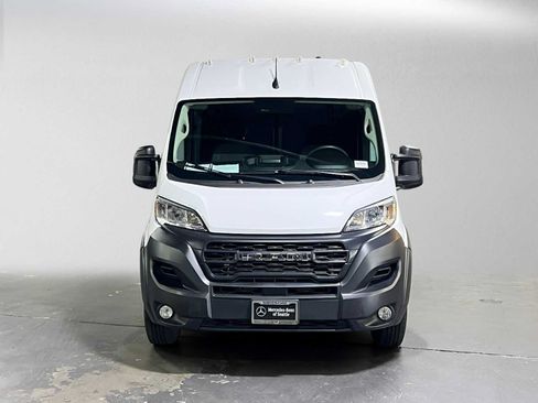 Used 2024 RAM ProMaster 2500 w/ Convenience Group FWD image 8