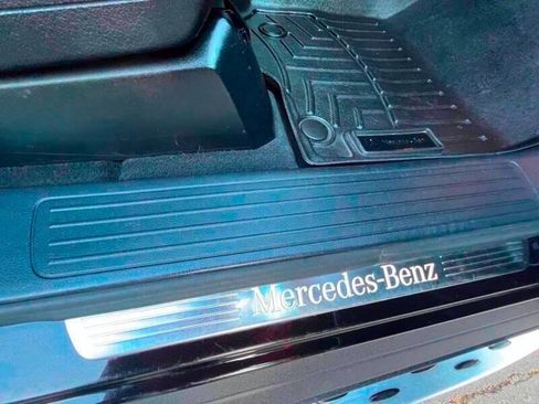 Used 2015 Mercedes-Benz ML 400 ML 400 AWD 4MATIC 4dr SUV image 36