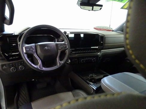 Certified 2024 Chevrolet Silverado 2500 ZR2 w/ ZR2 Bison Edition image 5