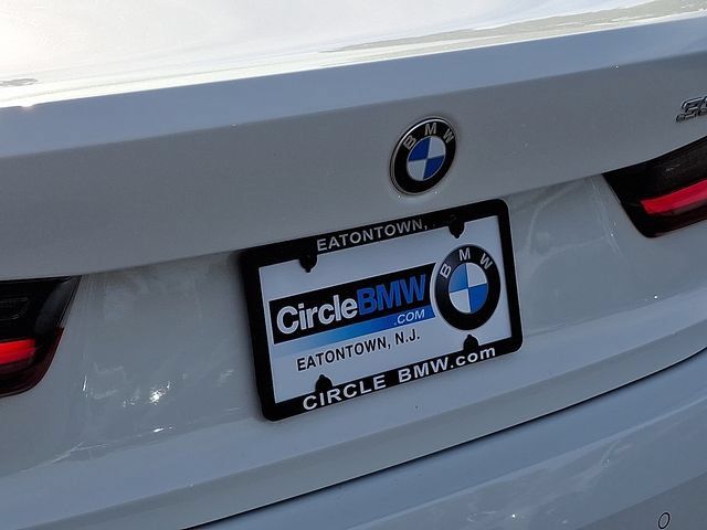 Certified 2023 BMW 330i xDrive Sedan w/ Driving Assistance Package AWD/4WD image 30
