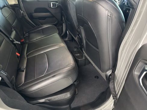 Used 2023 Jeep Wrangler Unlimited Sahara w/ Cold Weather Group image 27