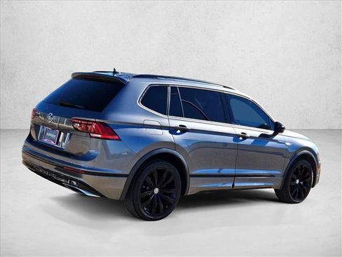 Used 2021 Volkswagen Tiguan SE R-Line image 5