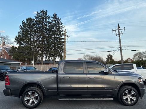 Used 2022 RAM 1500 Laramie w/ Sport Appearance Package image 5