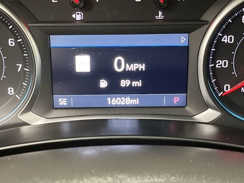 Certified 2024 Chevrolet Equinox Premier AWD/4WD image 17