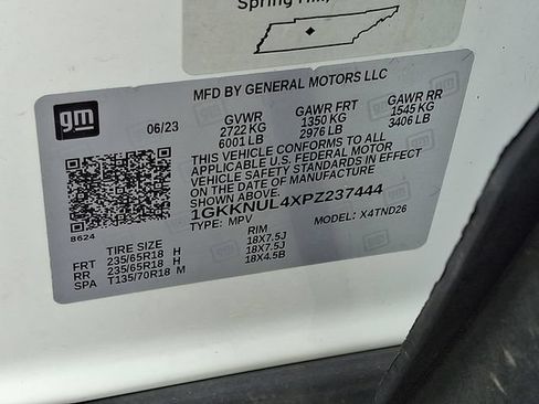 Certified 2023 GMC Acadia SLT AWD/4WD image 27