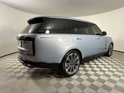 Certified 2024 Land Rover Range Rover Long Wheelbase SE image 4