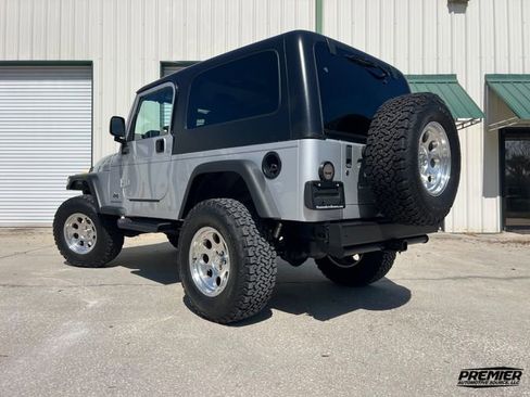 Used 2005 Jeep Wrangler Unlimited image 86