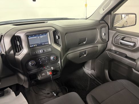 Used 2019 Chevrolet Silverado 1500 Custom w/ Custom Value Package image 35