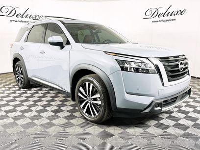 Used 2023 Nissan Pathfinder Platinum w/ Cargo Package