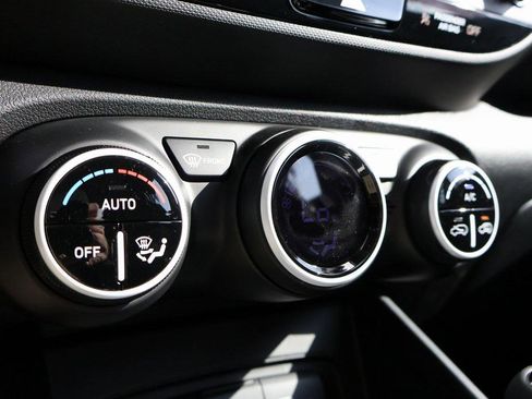 New 2026 Hyundai Venue SEL image 37