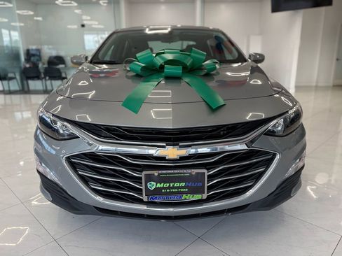 Used 2023 Chevrolet Malibu LT FWD image 2