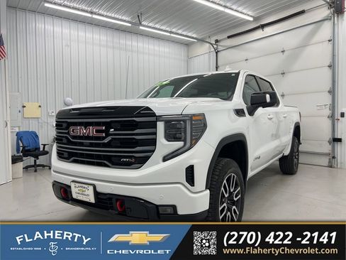Used 2025 GMC Sierra 1500 AT4 w/ Technology Package AWD/4WD image 6