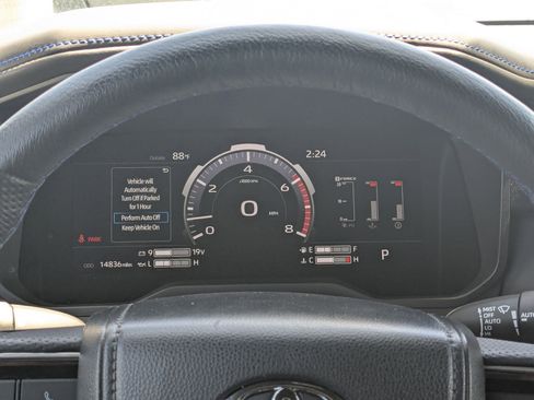 Used 2024 Toyota Tundra Platinum AWD/4WD image 22