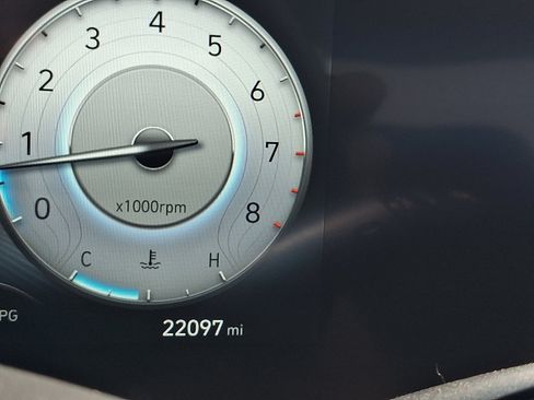 Certified 2023 Hyundai Elantra Limited FWD image 20