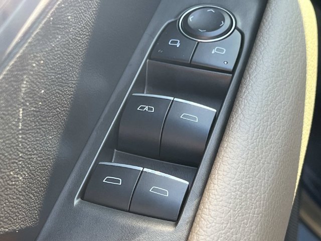Used 2026 GMC Canyon Denali AWD/4WD image 32