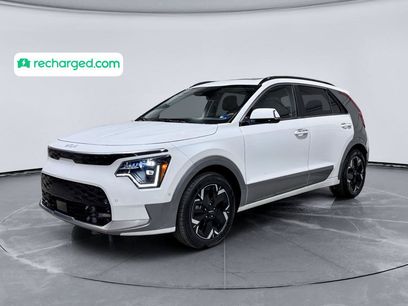 Used 2024 Kia Niro Wave w/ Wave Preserve Package