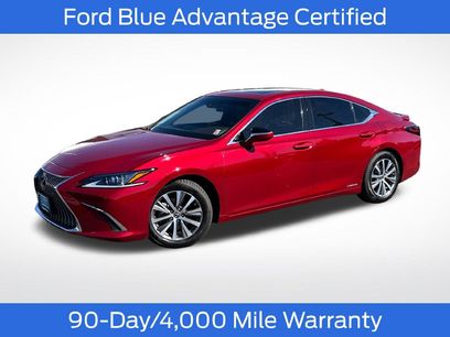 Used 2020 Lexus ES 300h w/ Premium Package