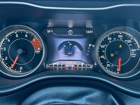 Used 2019 Jeep Cherokee Trailhawk w/ Comfort/Convenience Group image 12