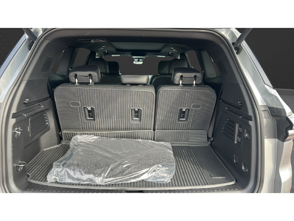 Certified 2026 Buick Enclave Avenir w/ Super Cruise Package AWD/4WD image 24