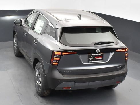 Used 2025 Nissan Kicks S image 47