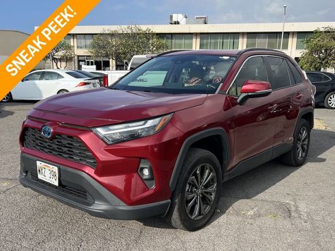 Used 2022 Toyota RAV4 XLE Premium image 1