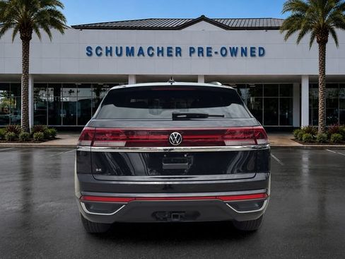 Certified 2026 Volkswagen Atlas Cross Sport SE FWD image 6