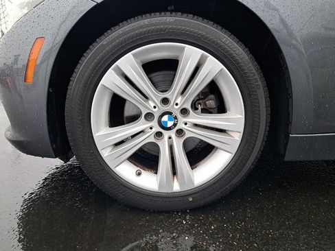 Used 2017 BMW 330i Sedan image 10