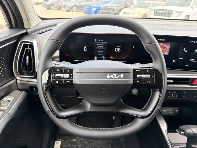 New 2026 Kia Sorento LX FWD image 10
