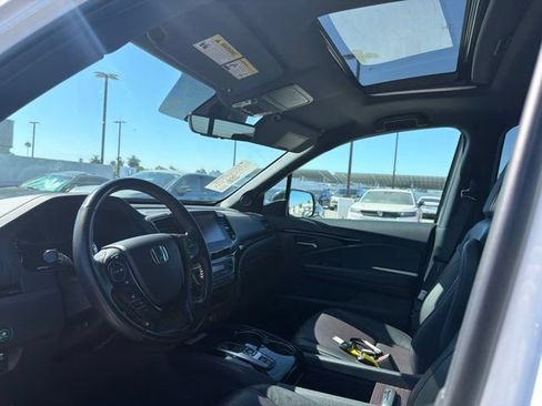 Used 2023 Honda Ridgeline Black Edition image 3