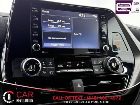 Used 2021 Toyota Highlander LE image 25