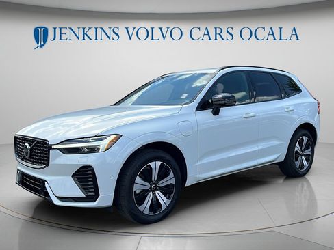 Certified 2024 Volvo XC60 T8 Plus w/ Climate Package AWD/4WD image 7