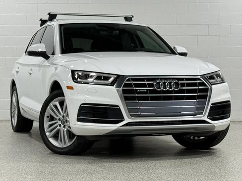Used 2019 Audi Q5 2.0T Premium Plus w/ Premium Plus Package AWD/4WD image 4
