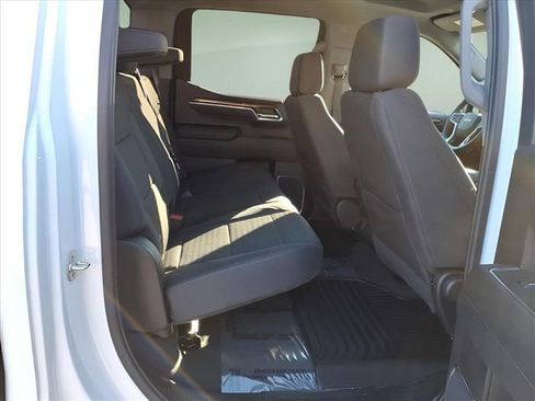 Used 2025 Chevrolet Silverado 1500 LT image 17