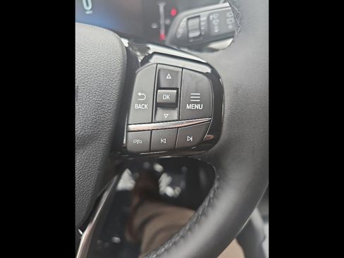 New 2025 Ford Escape SE image 38