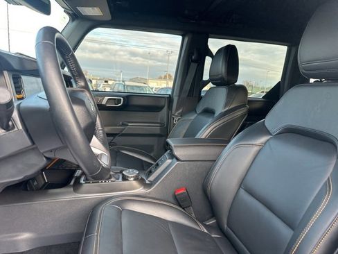 Used 2024 Ford Bronco Badlands image 34