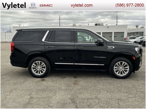 Certified 2021 GMC Yukon SLT w/ SLT Luxury Plus Package image 2