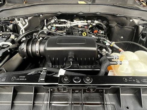 Used 2022 Ford Explorer XLT image 10