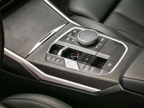 Certified 2024 BMW 330i Sedan w/ Convenience Package RWD image 21