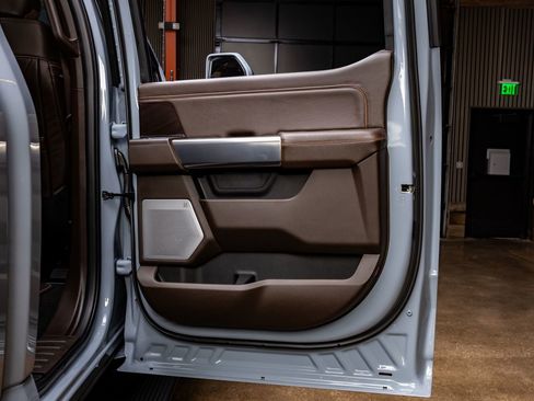 Used 2026 Ford F350 King Ranch w/ Chrome Package image 39